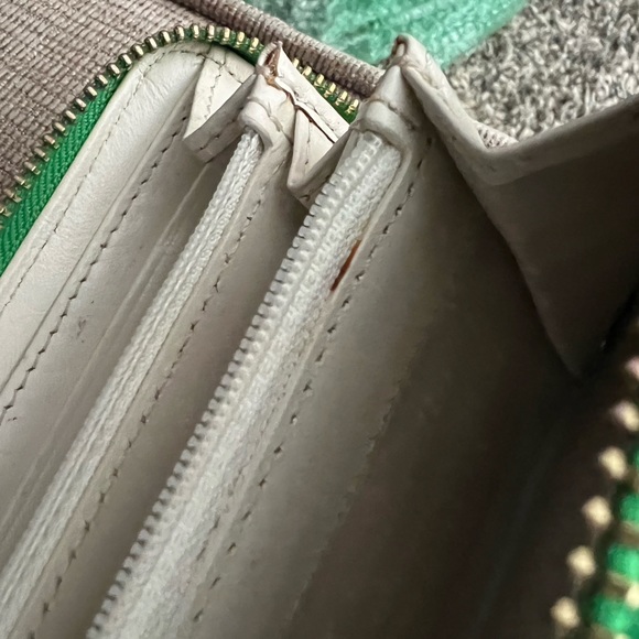 SOLD! Kate spade tennis wallet - Picture 7 of 8